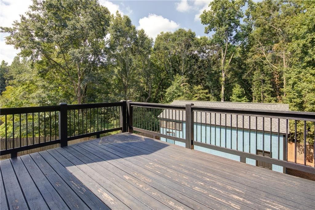 3 bedroom, 2 bathroom, 2,414 sq ft single family residence for rent at 4267 Rivuere PT, Gainesville, GA 30507 for $2,990 a month — photo 9