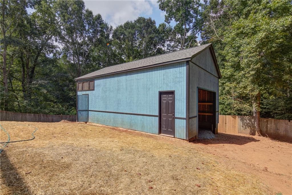 3 bedroom, 2 bathroom, 2,414 sq ft single family residence for rent at 4267 Rivuere PT, Gainesville, GA 30507 for $2,990 a month — photo 10
