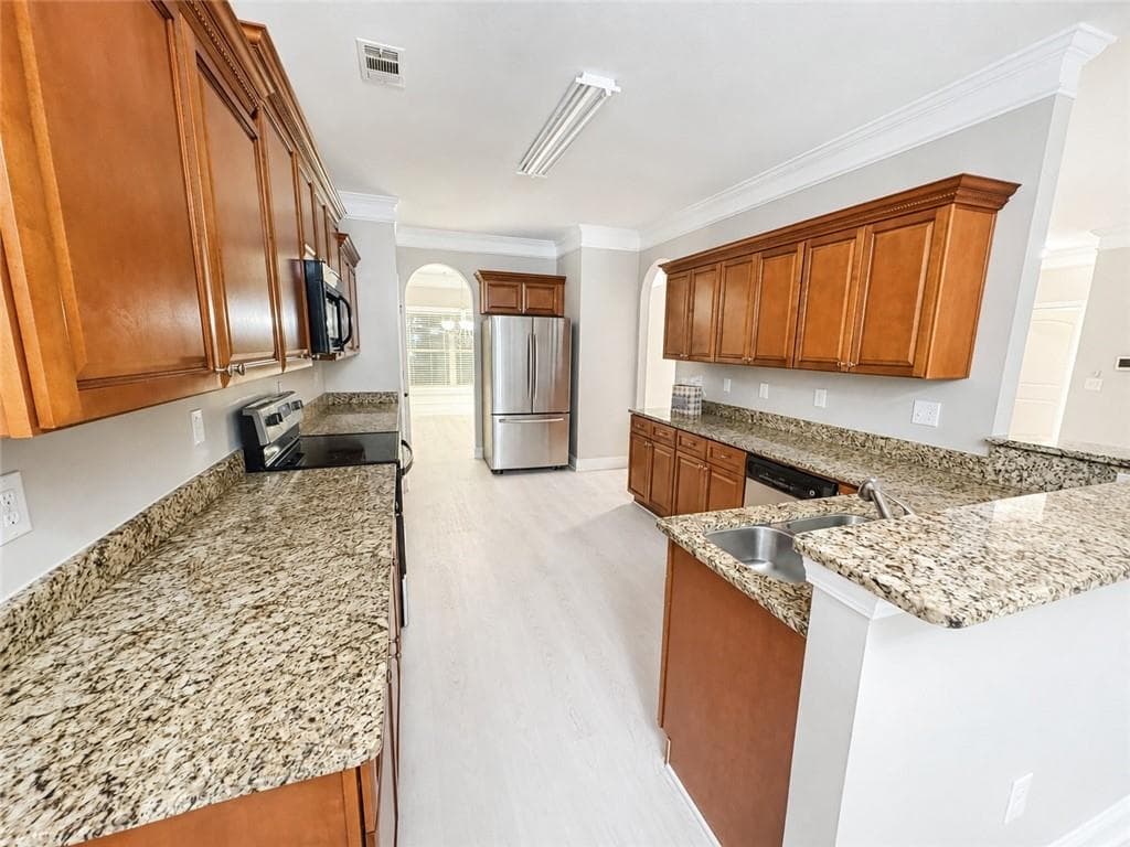 5 bedroom, 4 bathroom, 2,800 sq ft single family residence for rent at 901 Channel Drive, Lawrenceville, GA 30046 for $2,900 a month — photo 6