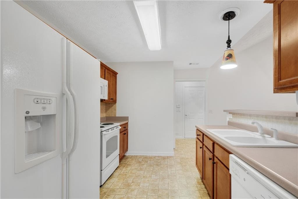 3 bedroom, 2 bathroom, 1,410 sq ft single family residence for sale at 28 Bramble Court, Jefferson, GA 30549 — photo 10