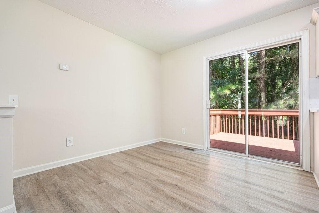 3 bedroom, 2 bathroom, 1,450 sq ft single family residence for rent at 4848 Odessa W Inlt, Acworth, GA 30101 for $2,250 a month — photo 8