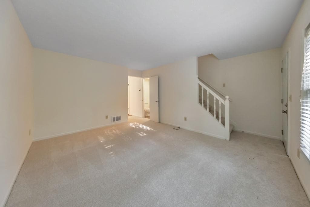 2 bedroom, 2 bathroom, 992 sq ft townhouse for sale at 875 Pastel Drive, Marietta, GA 30008 — photo 9