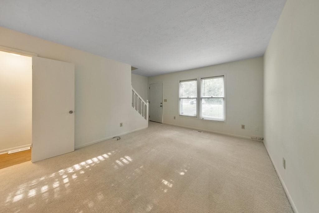 2 bedroom, 2 bathroom, 992 sq ft townhouse for sale at 875 Pastel Drive, Marietta, GA 30008 — photo 10