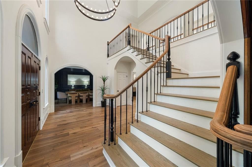 5 bedroom, 6 bathroom, 7,216 sq ft single family residence under contract at 750 Sturges Way, Johns Creek, GA 30022 — photo 8