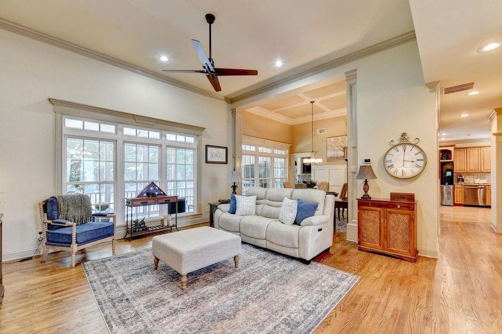 5 bedroom, 5 bathroom, 3,984 sq ft single family residence under contract at 4025 Tanners Mill Road, Braselton, GA 30517 — photo 8