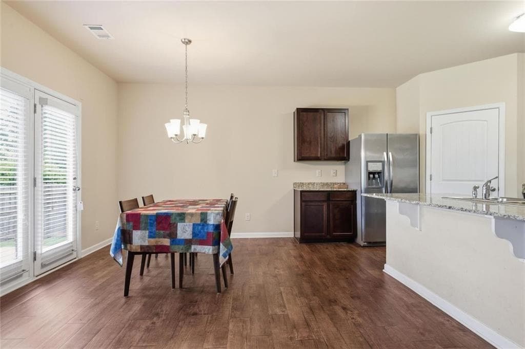 4 bedroom, 2 bathroom, 1,768 sq ft single family residence under contract at 8482 Glenview Street, Douglasville, GA 30134 — photo 4