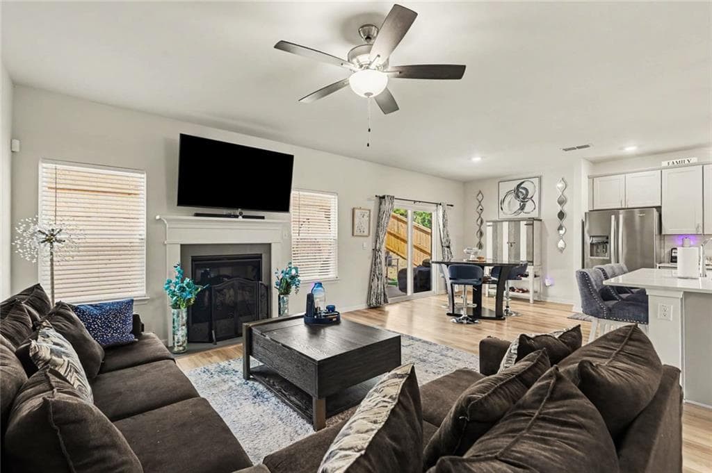 5 bedroom, 3 bathroom, 2,674 sq ft single family residence for sale at 7789 Richmond Trail, Fairburn, GA 30213 — photo 6