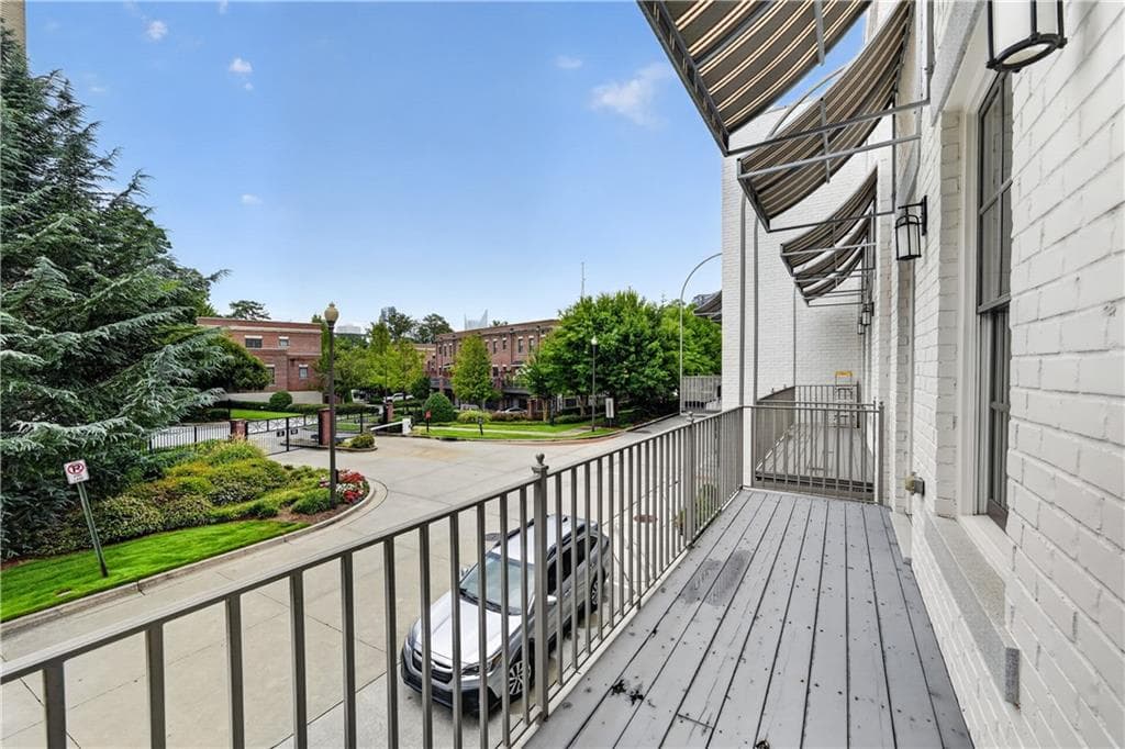 3 bedroom, 4 bathroom, 2,278 sq ft townhouse for rent at 308 Stonemont Drive, Atlanta, GA 30305 for $7,000 a month — photo 8