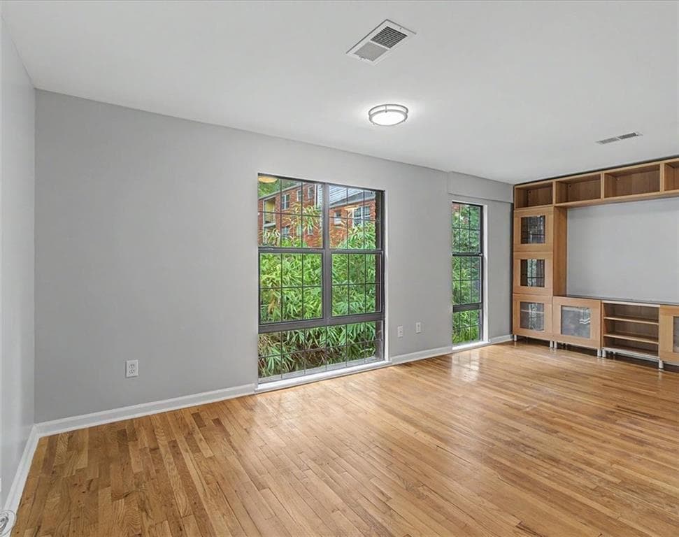 1 bedroom, 1 bathroom, 680 sq ft condominium for sale at 317 8th Street 7, Atlanta, GA 30309 — photo 3