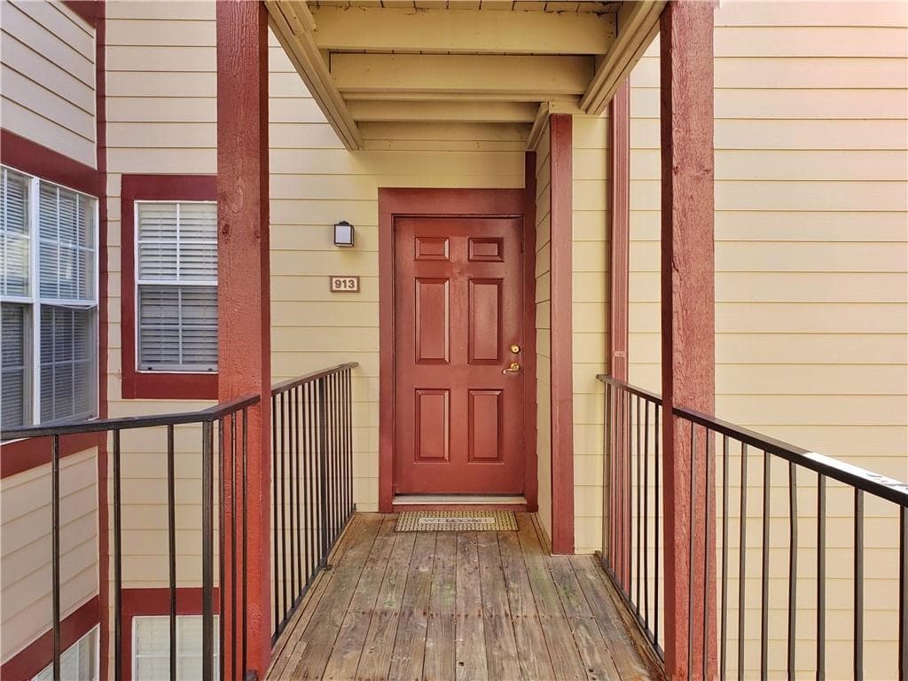2 bedroom, 2 bathroom, 880 sq ft condominium for rent at 913 Wentworth Court 913, Alpharetta, GA 30022 for $1,650 a month — photo 3