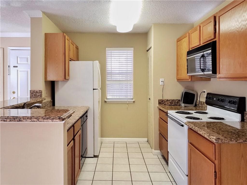 2 bedroom, 2 bathroom, 880 sq ft condominium for rent at 913 Wentworth Court 913, Alpharetta, GA 30022 for $1,650 a month — photo 9