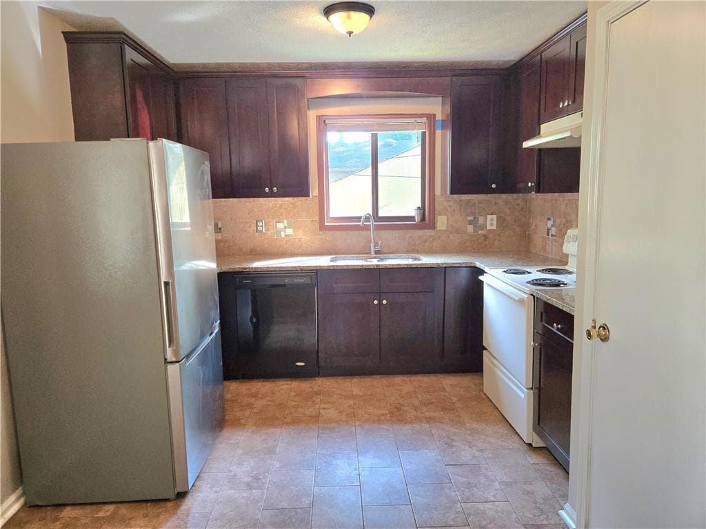 4 bedroom, 2 bathroom, 1,780 sq ft single family residence for rent at 2982 Hillwood Drive, Lawrenceville, GA 30044 for $2,189 a month — photo 6