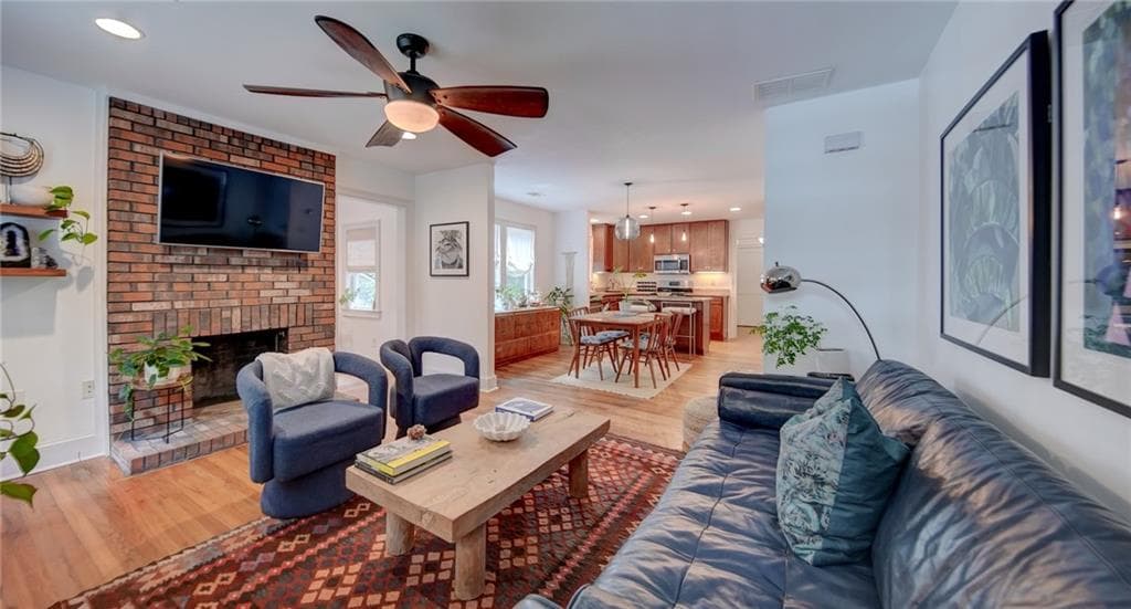 3 bedroom, 2 bathroom, 1,886 sq ft single family residence under contract at 797 Stokeswood Avenue, Atlanta, GA 30316 — photo 8