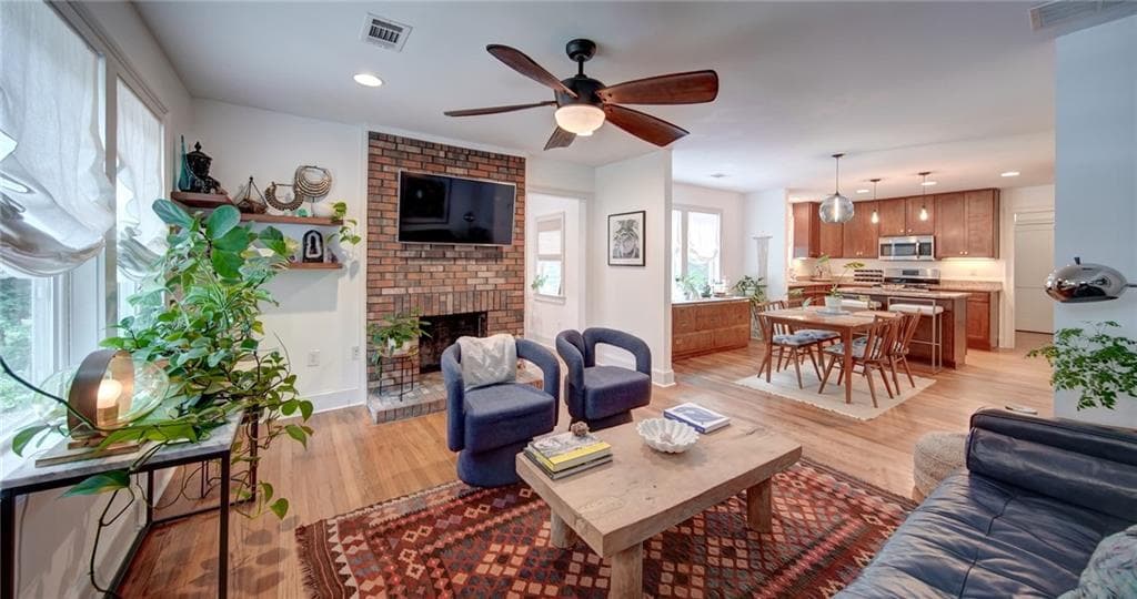 3 bedroom, 2 bathroom, 1,886 sq ft single family residence under contract at 797 Stokeswood Avenue, Atlanta, GA 30316 — photo 9