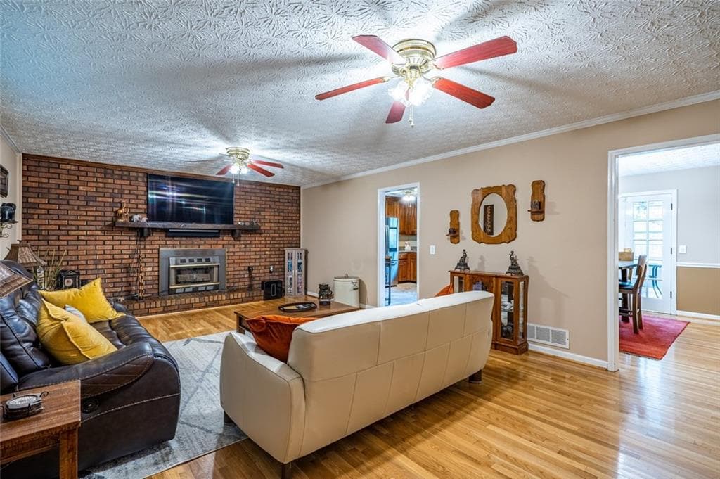 2 bedroom, 2 bathroom, 1,680 sq ft single family residence for rent at 465 Dobbs Road A, Woodstock, GA 30188 for $2,400 a month — photo 6