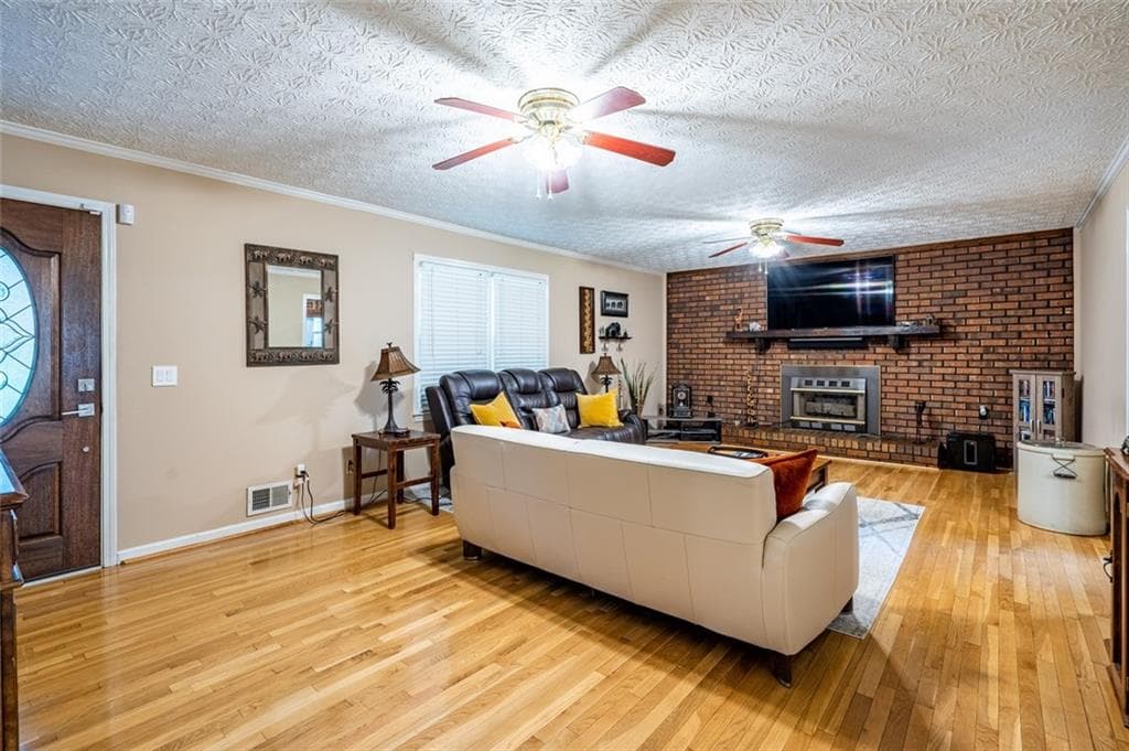 2 bedroom, 2 bathroom, 1,680 sq ft single family residence for rent at 465 Dobbs Road A, Woodstock, GA 30188 for $2,400 a month — photo 7