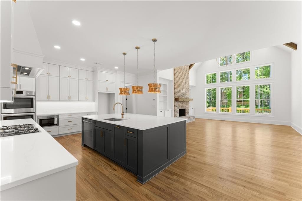 4 bedroom, 5 bathroom, 3,475 sq ft single family residence for sale at 002 Amber Glow Lane, Acworth, GA 30101 — photo 5