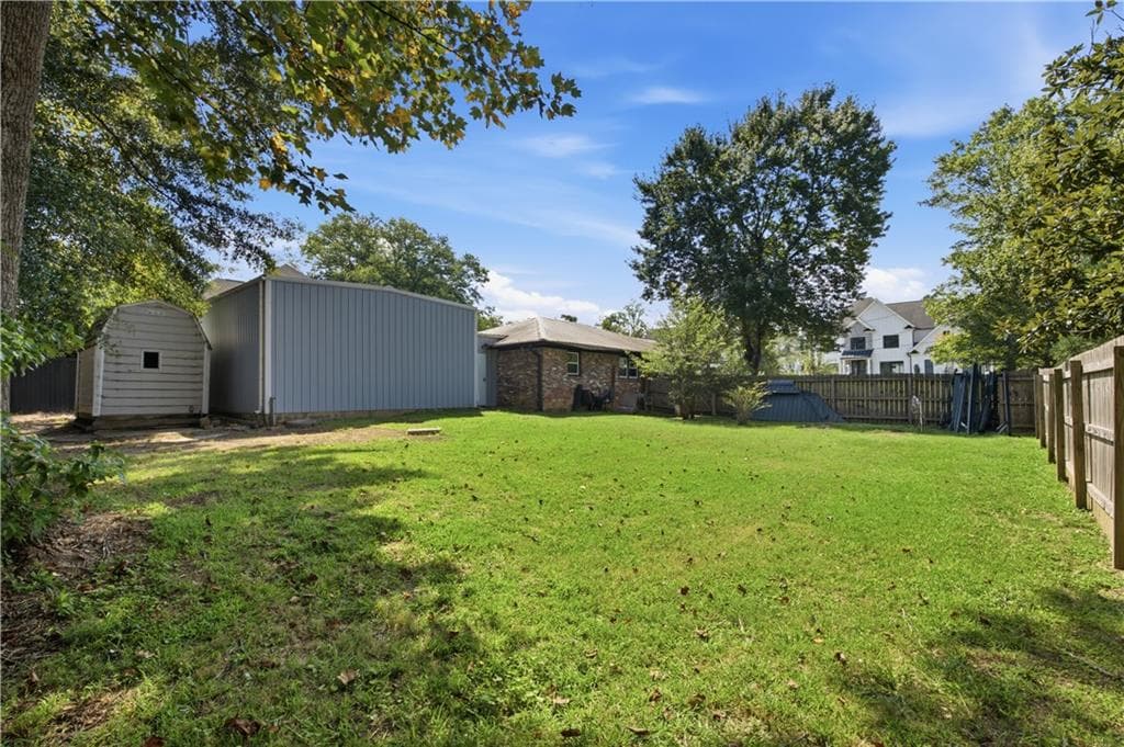 3 bedroom, 1 bathroom, 1,440 sq ft single family residence under contract at 211 Brooke Drive, Alpharetta, GA 30009 — photo 7