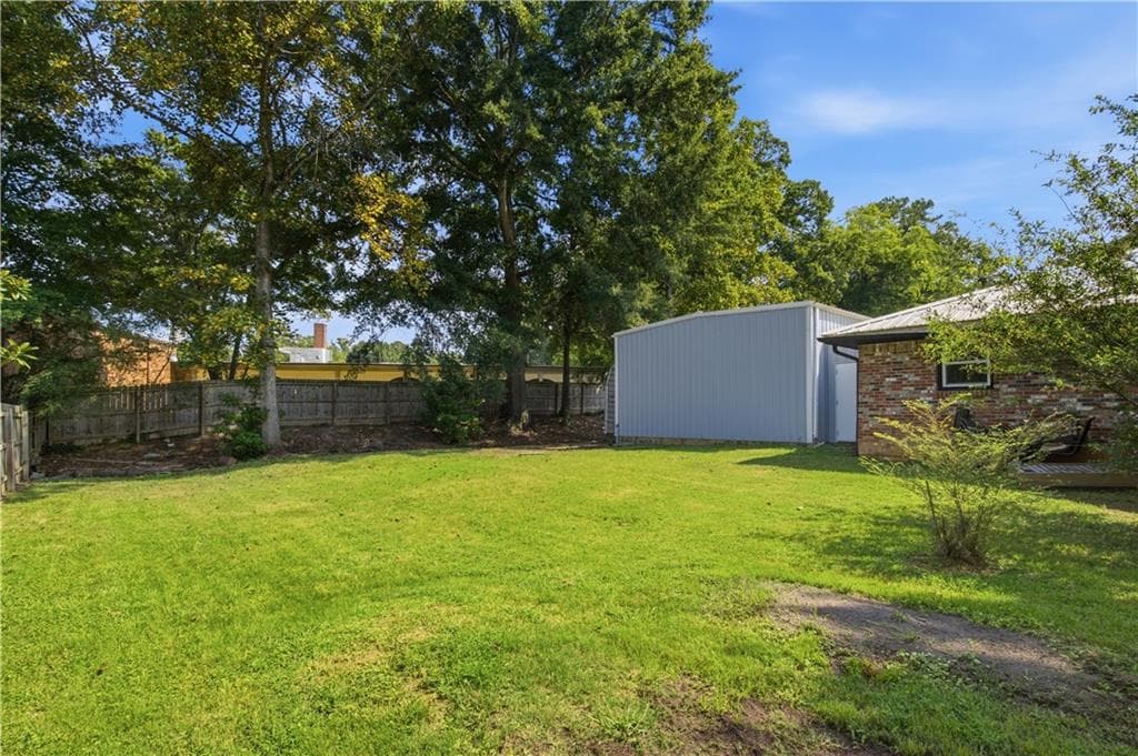 3 bedroom, 1 bathroom, 1,440 sq ft single family residence under contract at 211 Brooke Drive, Alpharetta, GA 30009 — photo 9
