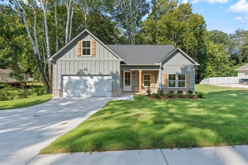4 bedroom, 2 bathroom, 17,165 sq ft single family residence for sale at 105 Carrollton Street, Temple, GA 30179 — photo 2