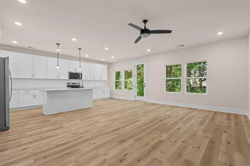 4 bedroom, 2 bathroom, 17,165 sq ft single family residence for sale at 105 Carrollton Street, Temple, GA 30179 — photo 10