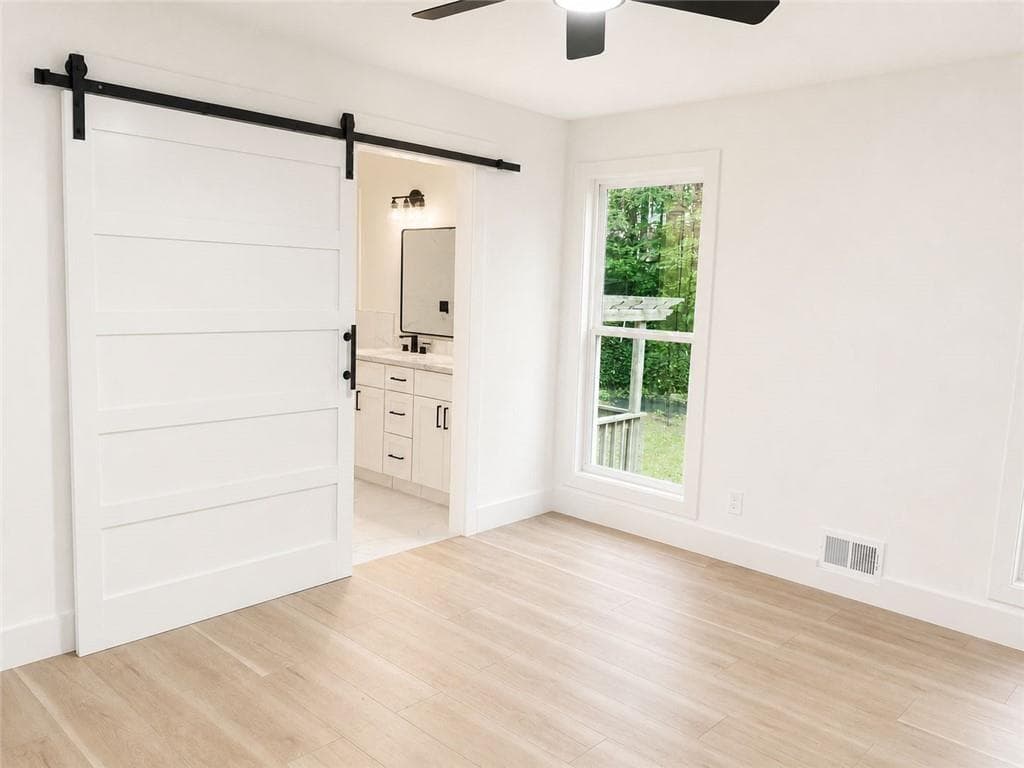 4 bedroom, 3 bathroom, 1,567 sq ft single family residence under contract at 605 Dover Street, Marietta, GA 30066 — photo 7