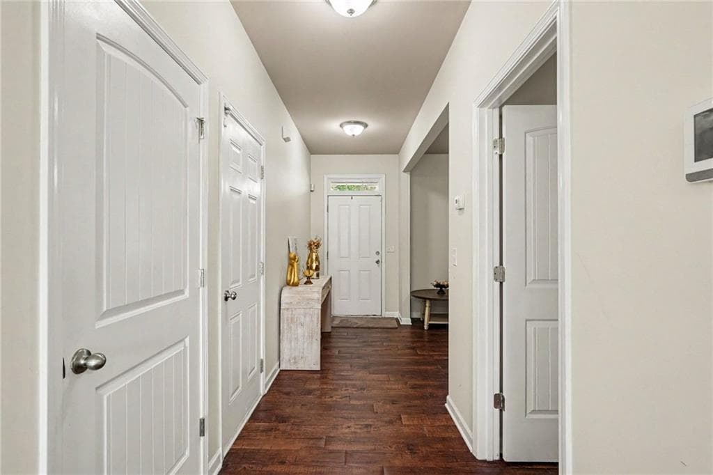 4 bedroom, 3 bathroom, 2,382 sq ft single family residence under contract at 1889 Sea Oats Drive, Hampton, GA 30228 — photo 9