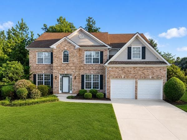 4 bedroom, 3 bathroom, 2,962 sq ft single family residence under contract at 620 Windham Way, Mcdonough, GA 30253