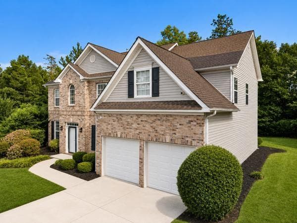 4 bedroom, 3 bathroom, 2,962 sq ft single family residence under contract at 620 Windham Way, Mcdonough, GA 30253 — photo 2
