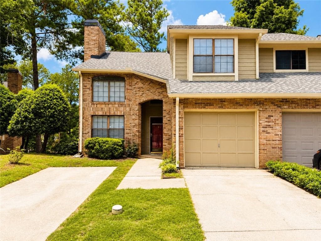 3 bedroom, 4 bathroom, 1,600 sq ft townhouse for sale at 621 Granby Hill Place, Alpharetta, GA 30022