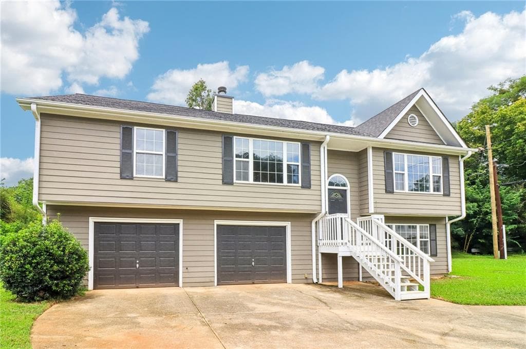 4 bedroom, 2 bathroom, 1,558 sq ft single family residence for sale at 2896 Emory Road, Smyrna, GA 30080 — photo 4