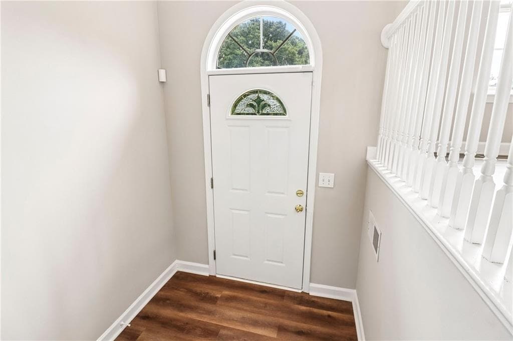4 bedroom, 2 bathroom, 1,558 sq ft single family residence for sale at 2896 Emory Road, Smyrna, GA 30080 — photo 7