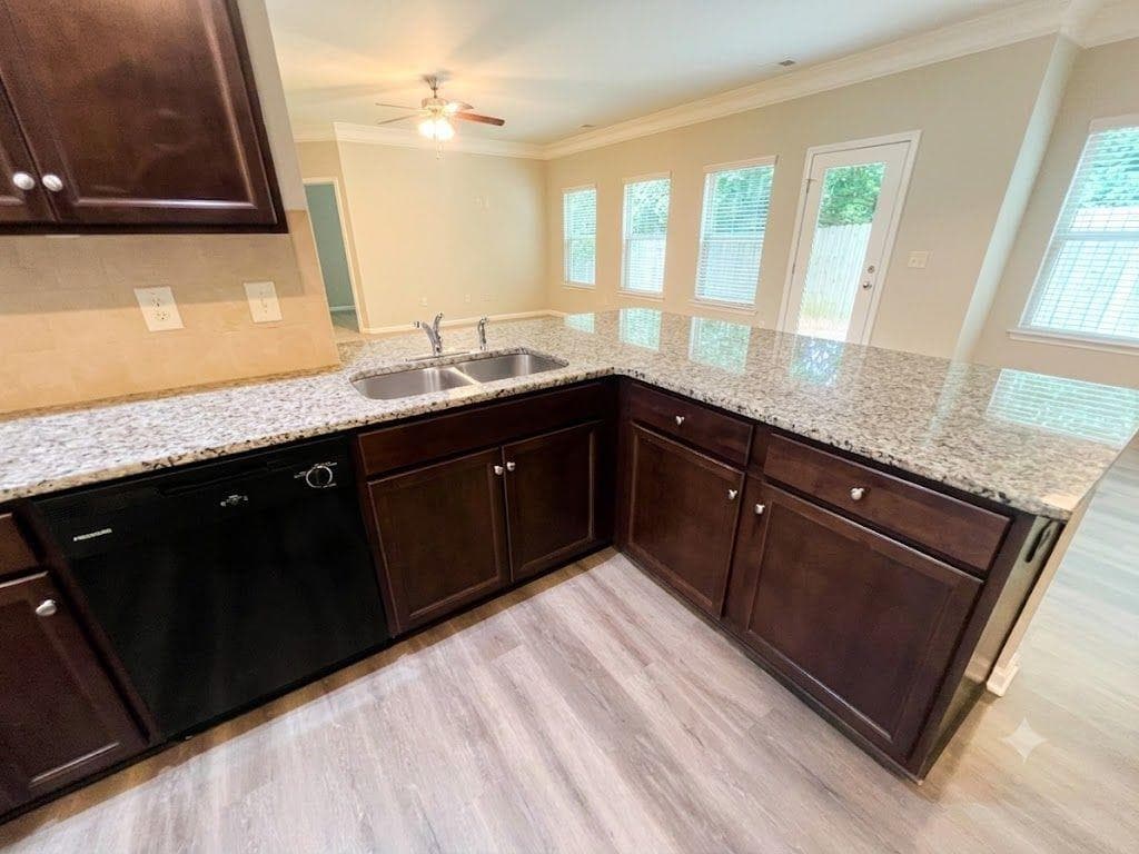 5 bedroom, 3 bathroom, 2,981 sq ft single family residence for rent at 1086 Blind Brook Circle, Hoschton, GA 30548 for $2,295 a month — photo 6