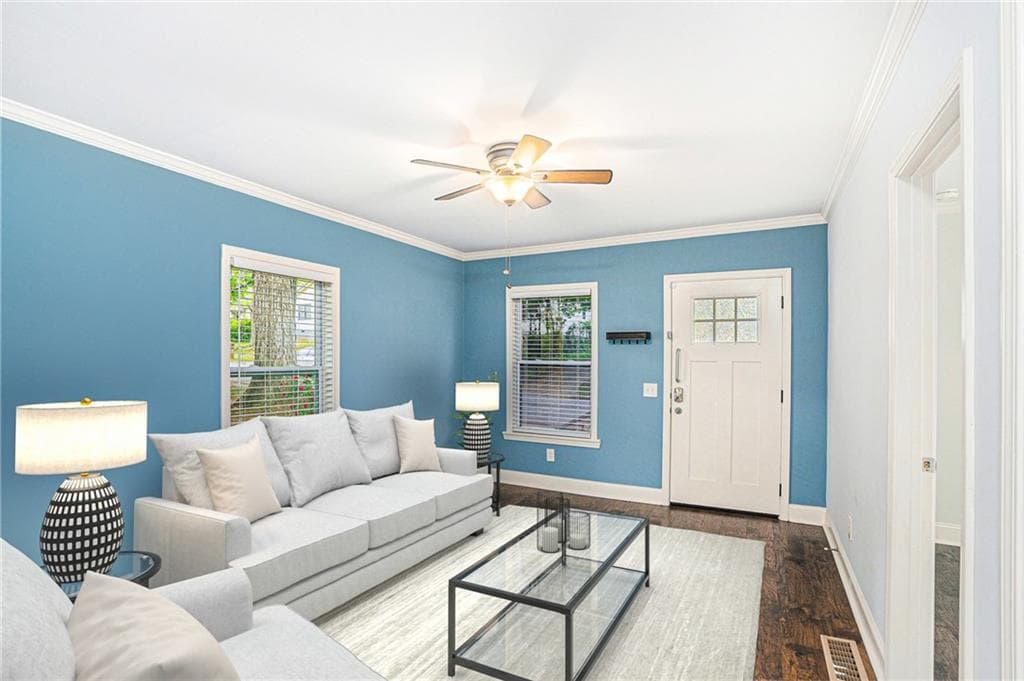3 bedroom, 2 bathroom, 1,008 sq ft single family residence for sale at 3378 Lavista, Hapeville, GA 30354 — photo 3