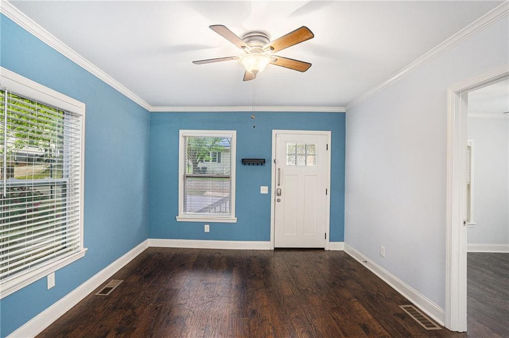 3 bedroom, 2 bathroom, 1,008 sq ft single family residence for sale at 3378 Lavista, Hapeville, GA 30354 — photo 4