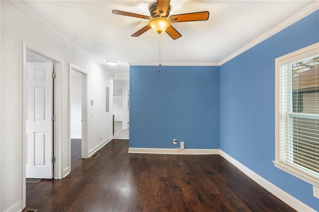 3 bedroom, 2 bathroom, 1,008 sq ft single family residence for sale at 3378 Lavista, Hapeville, GA 30354 — photo 5