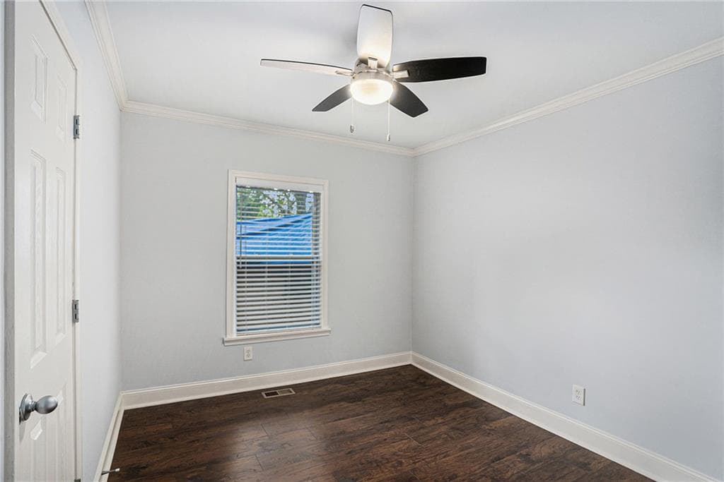 3 bedroom, 2 bathroom, 1,008 sq ft single family residence for sale at 3378 Lavista, Hapeville, GA 30354 — photo 6