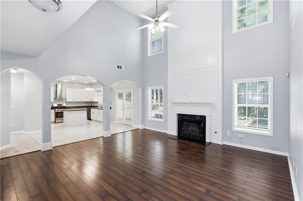 5 bedroom, 4 bathroom, 2,708 sq ft single family residence for sale at 1332 Melrose Woods Lane, Lawrenceville, GA 30045 — photo 4