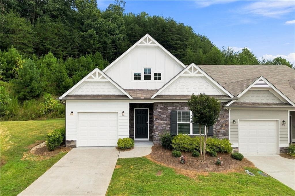 2 bedroom, 2 bathroom, 1,357 sq ft townhouse under contract at 94 Sanctuary Place, Jasper, GA 30143