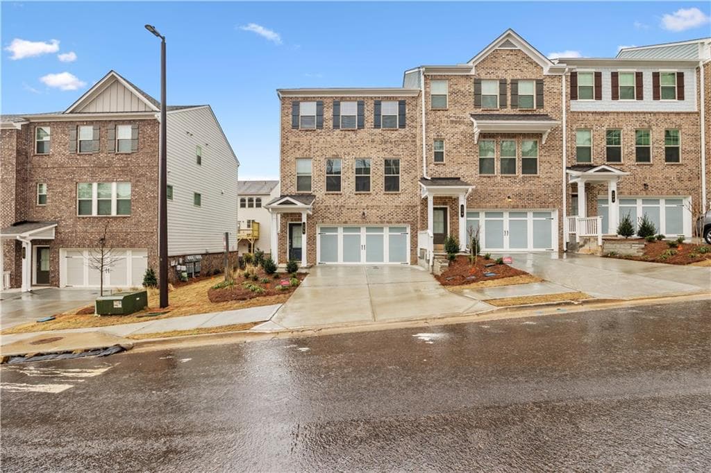 3 bedroom, 4 bathroom, 2,201 sq ft townhouse for rent at 135 Matson Run, Mableton, GA 30126 for $3,000 a month