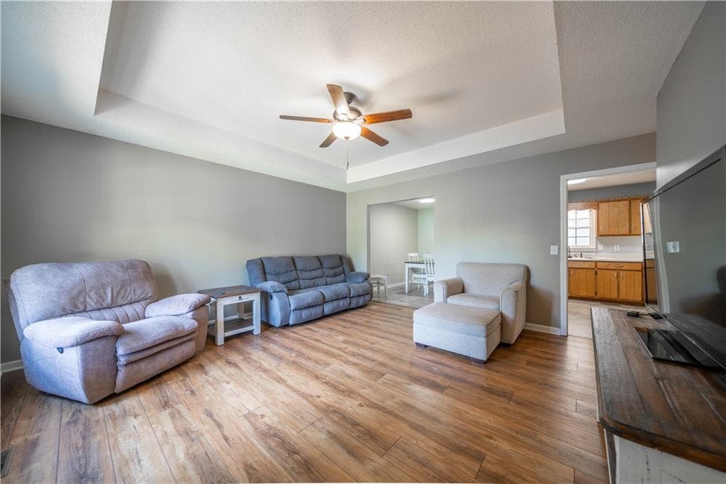 3 bedroom, 2 bathroom, 1,260 sq ft single family residence under contract at 12 Adams Way, Adairsville, GA 30103 — photo 3