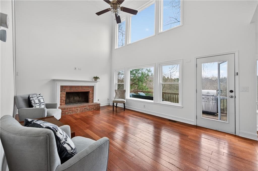 6 bedroom, 4 bathroom, 3,601 sq ft single family residence for sale at 2281 Barrett Drive, Cumming, GA 30040 — photo 6
