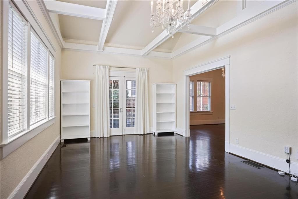 3 bedroom, 2 bathroom, 2,000 sq ft single family residence for rent at 26 Highland Drive, Atlanta, GA 30305 for $4,000 a month — photo 6