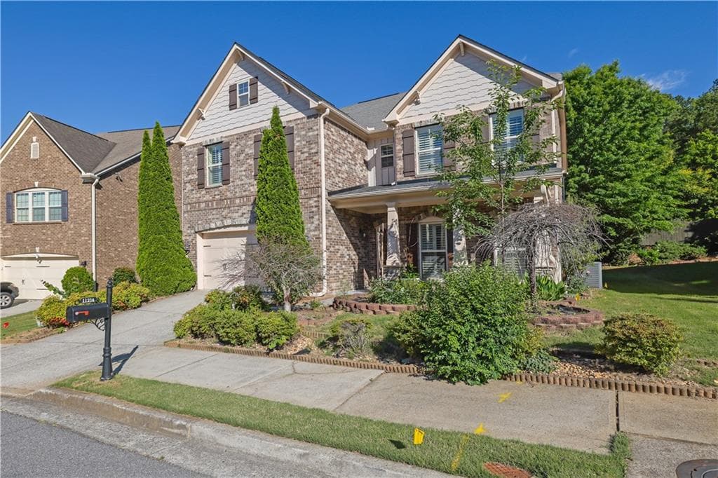 5 bedroom, 4 bathroom, 3,238 sq ft single family residence for rent at 11214 Gates Terrace, Johns Creek, GA 30097 for $3,500 a month — photo 2
