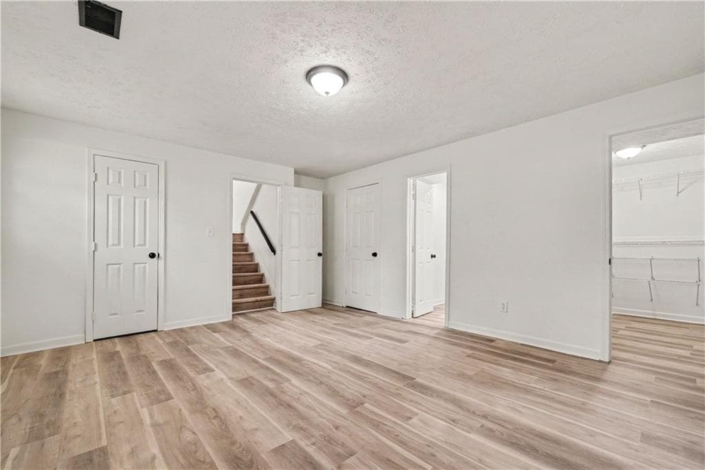 4 bedroom, 2 bathroom, 1,750 sq ft single family residence under contract at 6855 Kimberly Mill Road, Atlanta, GA 30349 — photo 9