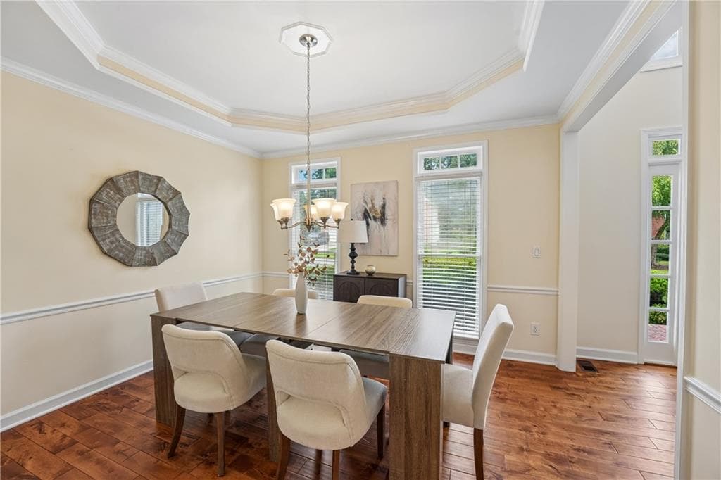 5 bedroom, 4 bathroom, 4,133 sq ft single family residence for sale at 7215 Amberleigh Way, Johns Creek, GA 30097 — photo 10