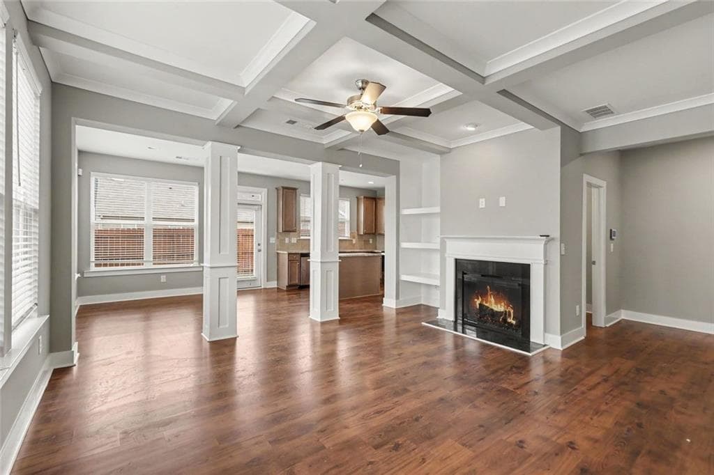 3 bedroom, 3 bathroom, 2,024 sq ft townhouse for sale at 7666 Squire Court, Fairburn, GA 30213 — photo 4