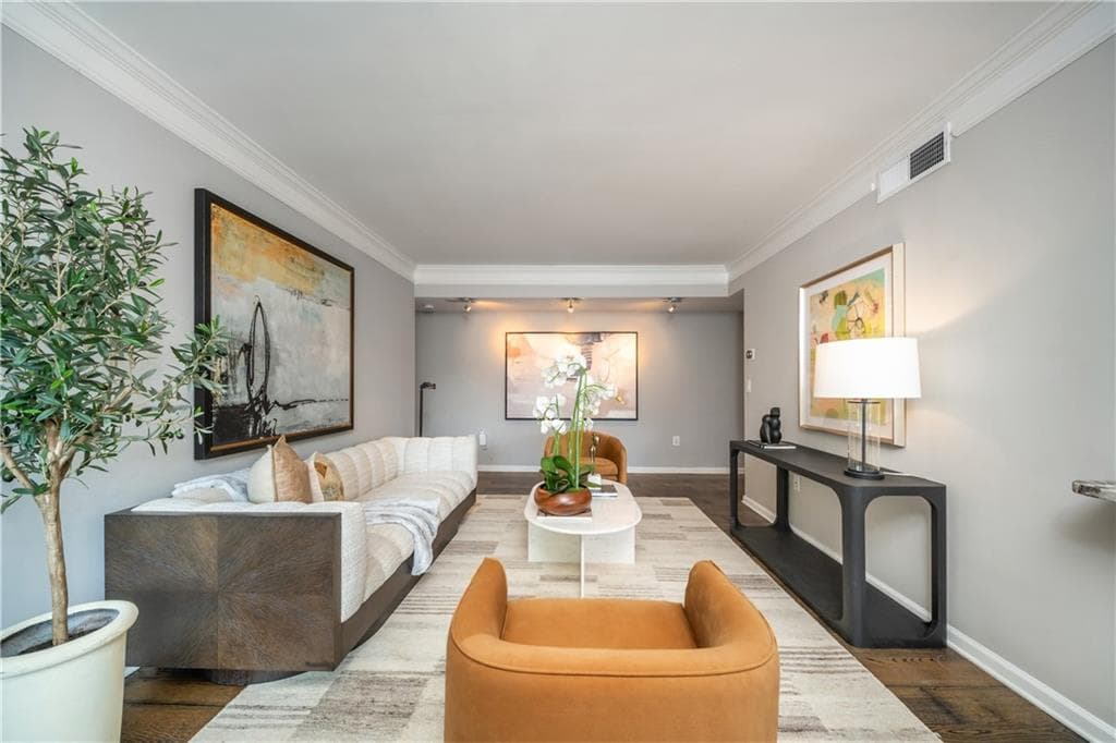 2 bedroom, 2 bathroom, 1,350 sq ft condominium for sale at 275 13th Street 312, Atlanta, GA 30309 — photo 1 of 60