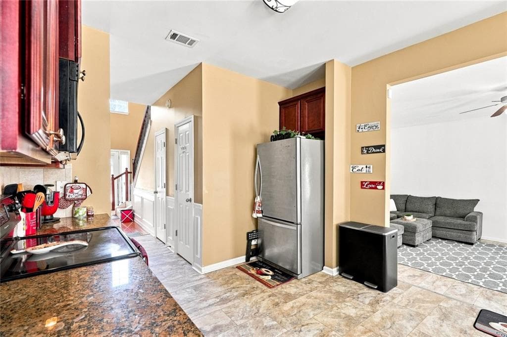 4 bedroom, 3 bathroom, 2,770 sq ft single family residence for sale at 2162 Poplar Falls Avenue, Lithonia, GA 30058 — photo 10