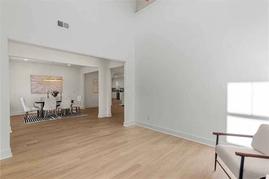 3 bedroom, 4 bathroom, 2,562 sq ft single family residence under contract at 2195 Amberly Glen Way, Dacula, GA 30019 — photo 7